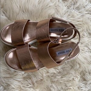 Steve Madden Size 8 Metallic Wedges!